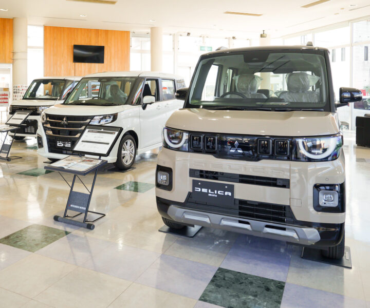 新車販売の様子